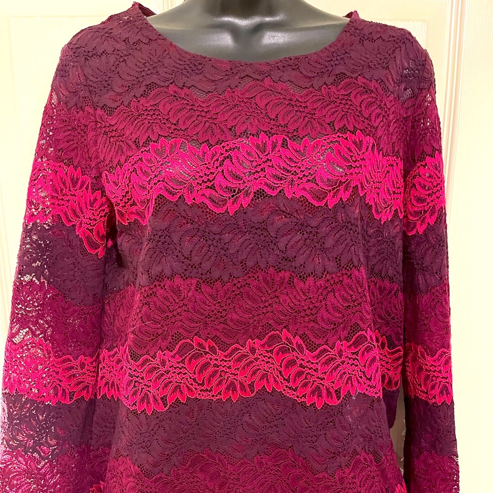 Banana republic lace top long sleeves